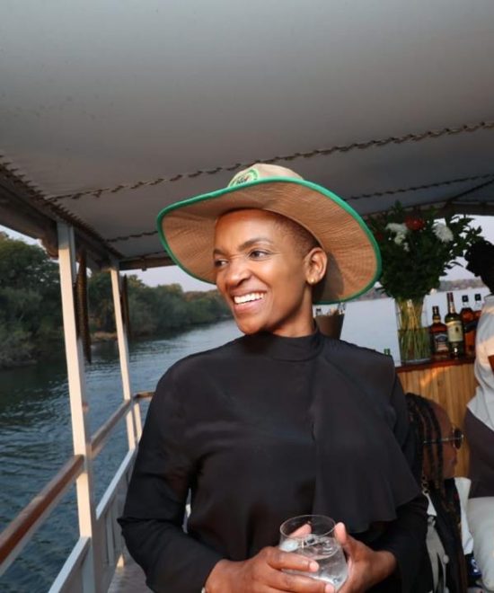 Minister Rwodzi urges journalists to promote tourism