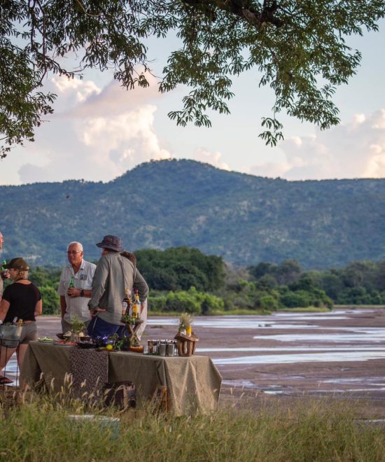 KAVINGA SAFARI CAMP – A HIDDEN GEM IN SOUTHERN MANA POOLS